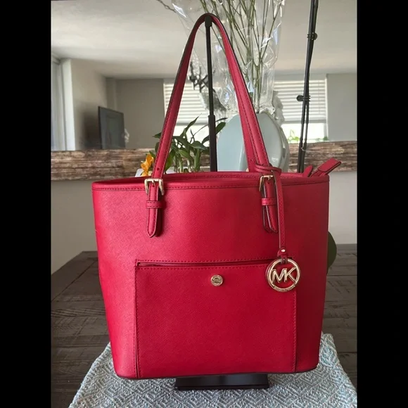Michael Kors Tote (Red) w/Gold Hardware. - Picture 3 of 10